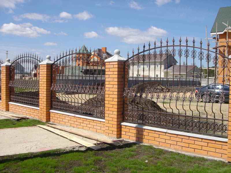 Секционные кованые заборы
